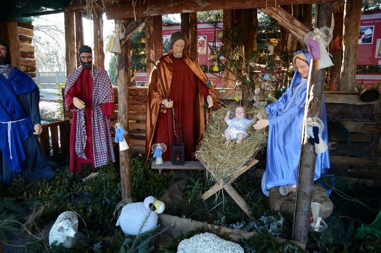 Kolędowanie w szczepanowickim Betlejem