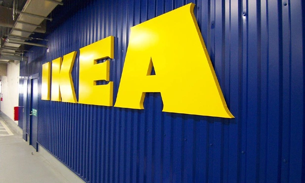 IKEA bezprawnie zwolniła pracownika. Cytował fragmenty Biblii  i wyraził negatywną opinię o postulatach ruchu LGBT