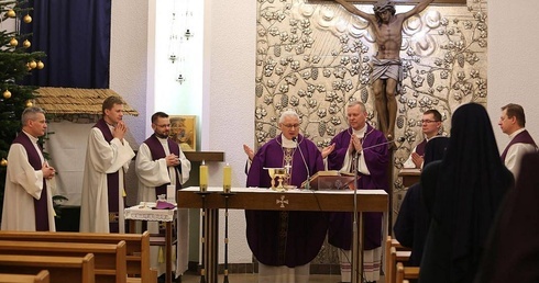 Kaplica Jana Pawła II w budynku Sekretariatu Episkopatu Polski?