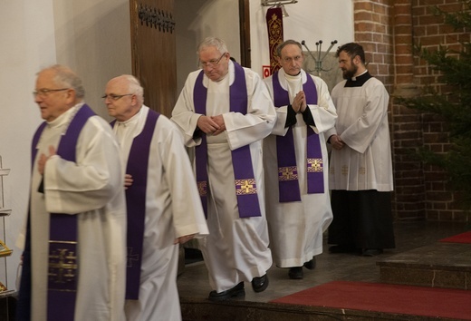 Pożegnanie bp. Werno w Kołobrzegu, cz. 1