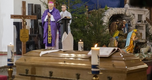 Pożegnanie bp. Werno w Kołobrzegu, cz. 1