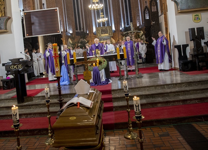 Pożegnanie bp. Werno w Kołobrzegu, cz. 2