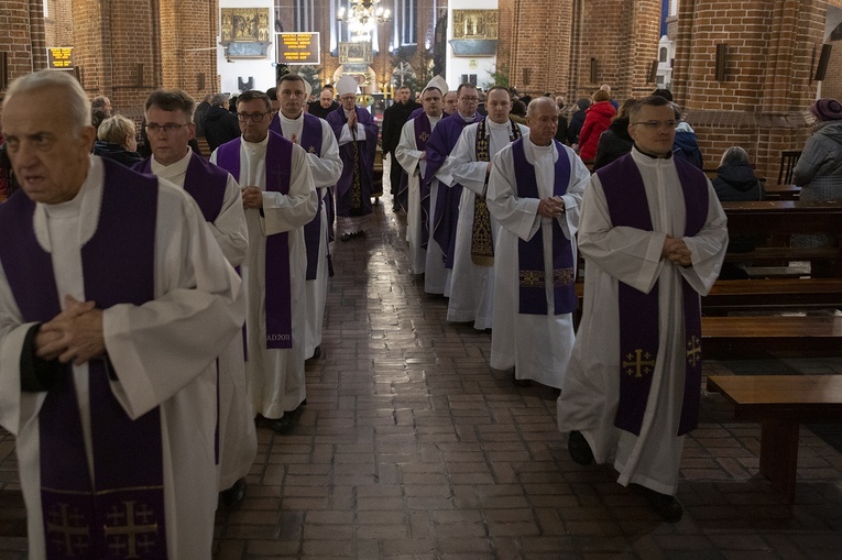 Pożegnanie bp. Werno w Kołobrzegu, cz. 2