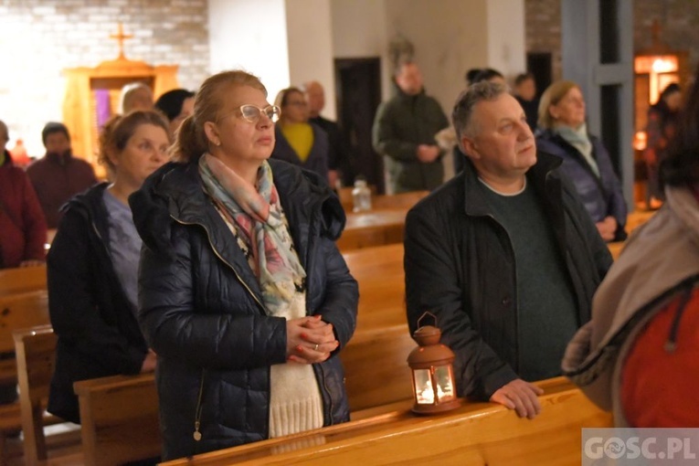 Radosne roraty i śniadania w Kostki