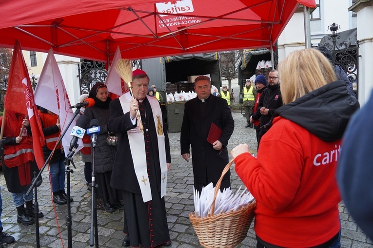 Bożonarodzeniowy dar serca dla potrzebujących