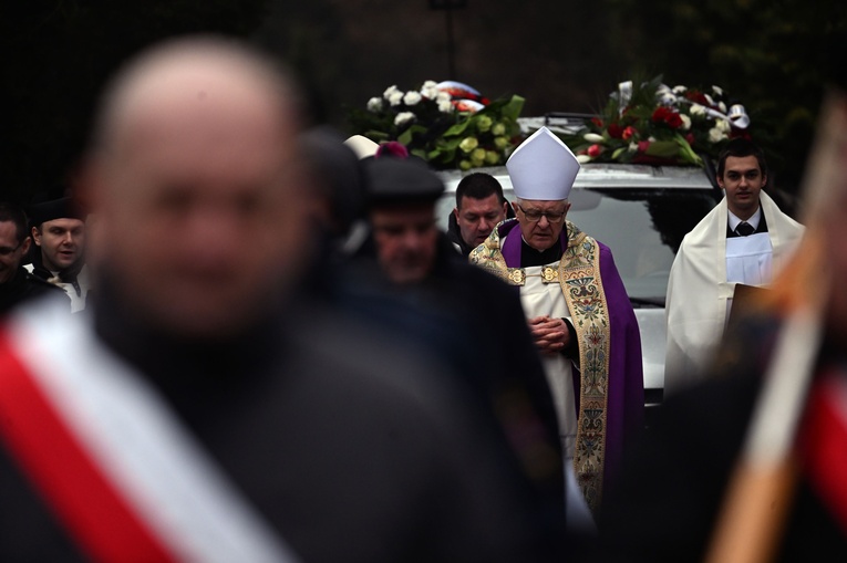 Pogrzeb bp. Werno w Koszalinie, cz. 2