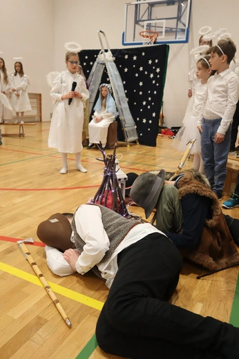 Jasełka w Szkole Podstawowej Sióstr Salezjanek we Wrocławiu