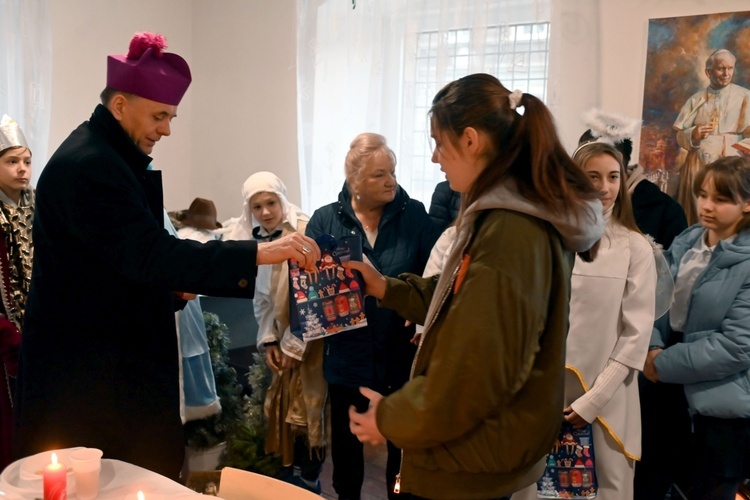 Wałbrzych. Ponad 100 osób na wigilii Caritas