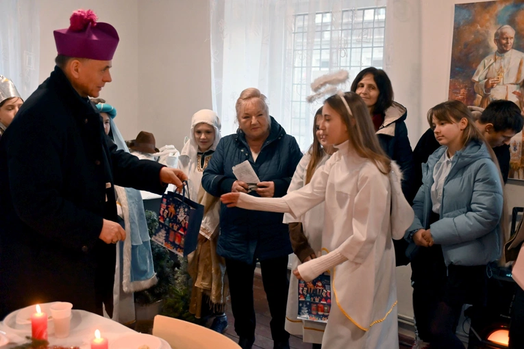 Wałbrzych. Ponad 100 osób na wigilii Caritas