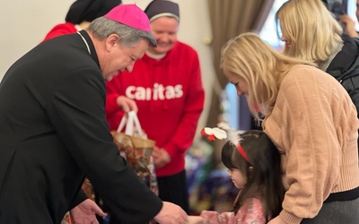 Abp Kupny: W Boże Narodzenie nikt nie może być sam