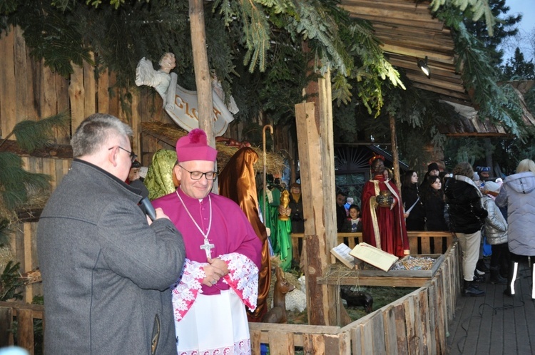 Kolędowanie w szczepanowickim Betlejem