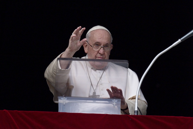 Papież pocieszał przez telefon młodego wdowca i ojca bliźniąt