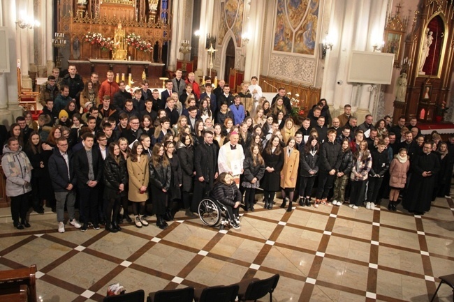 2022.11.20 - Przeżywaliśmy 37. Światowy Dzień Młodzieży w Kościołach lokalnych.