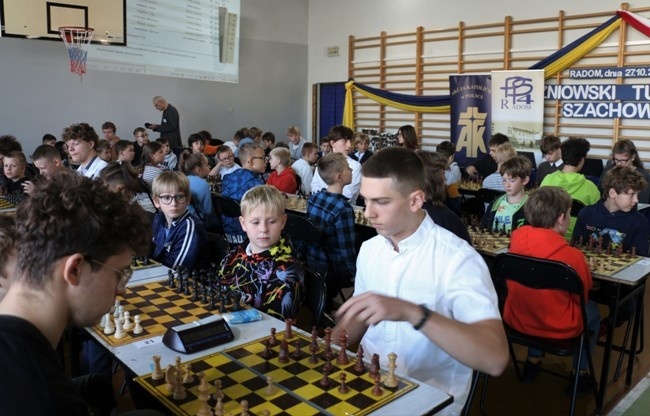 2022.10.27 - Międzynarodowy Turniej Szachowy w PSP nr 4 z Oddziałami Integracyjnymi w Radomiu.