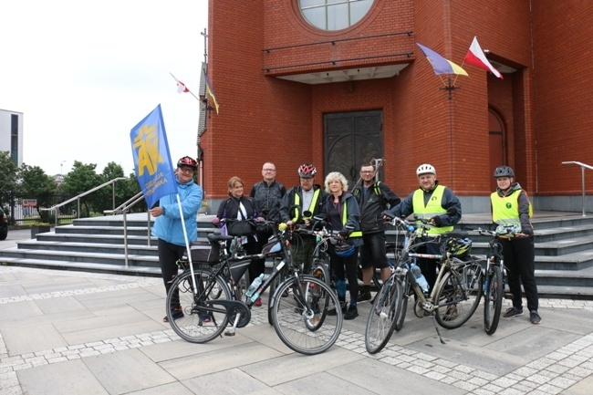 2022.06.04 - Radom. Akcja Katolicka zapraszała do udziału w pielgrzymkach rowerowych w pierwszą sobotę miesiąca.
