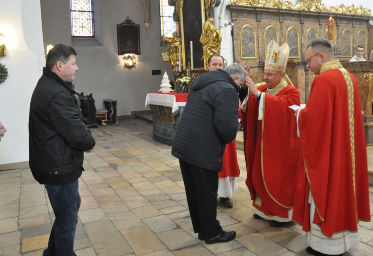 Pracujący za granicą przyjechali do Jemielnicy