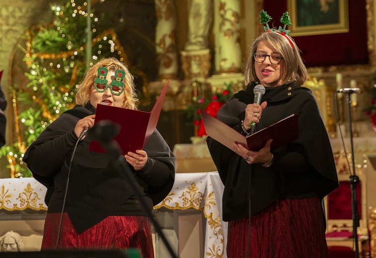 Charytatywny Koncert Bożonarodzeniowy, cz. 1