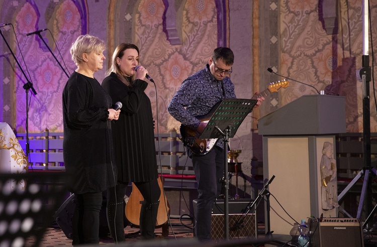 Charytatywny Koncert Bożonarodzeniowy, cz. 2