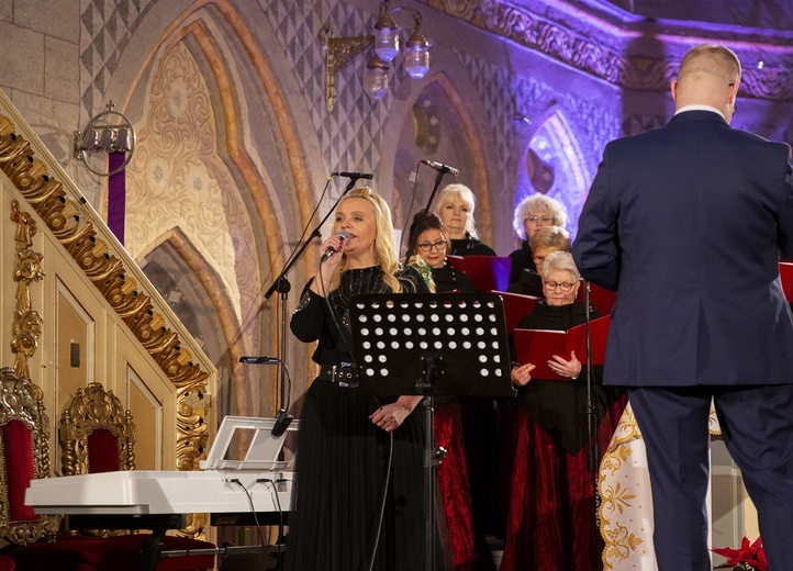 Charytatywny Koncert Bożonarodzeniowy, cz. 2