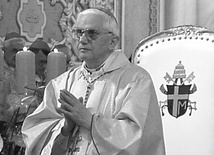 Kard. Joseph Ratzinger, trzy lata później papież Benedykt XVI, 25 maja 2002 roku przewodniczył w radomskiej katedrze Mszy św. z obrzędem święceń biskupich ks. prał. Zygmunta Zimowskiego, trzeciego ordynariusza diecezji radomskiej.