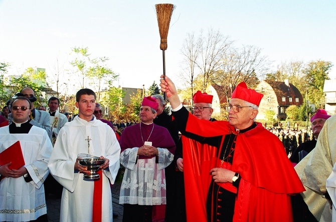 Kard. Joseph Ratzinger w 2000 r. w Oleśnicy