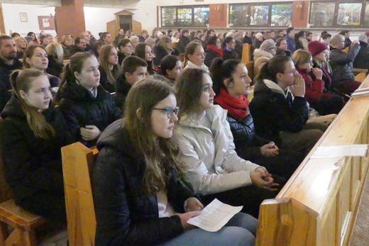 CUD - Cieszyńskie Uwielbienie Dekanalne z bł. Carlem Acutisem w Kalembicach