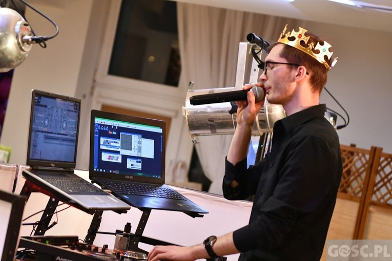 Bal karnawałowy Katolickiego Stowarzyszenia Młodzieży