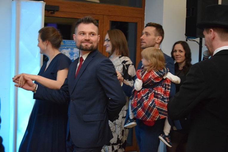 Karnawałowy Bezalkoholowy Bal w Skierniewicach 