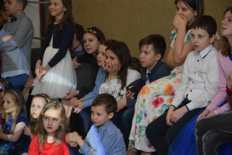 Karnawałowy Bezalkoholowy Bal w Skierniewicach 