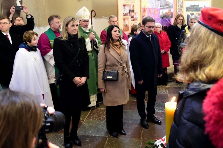 Frombork. Msza św. w 550. rocznicę urodzin Mikołaja Kopernika