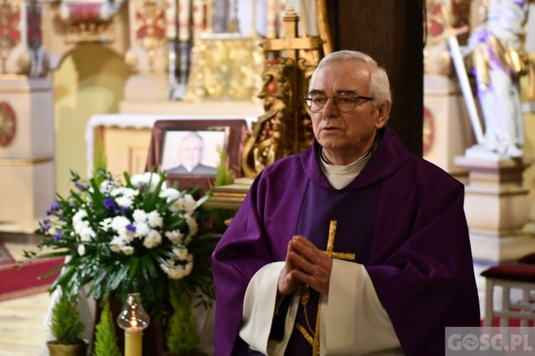 Zielonogórzanie pożegnali śp. ks. Mieczysława Dernia