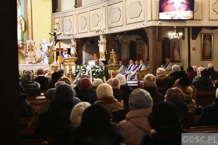 Zielonogórzanie pożegnali śp. ks. Mieczysława Dernia