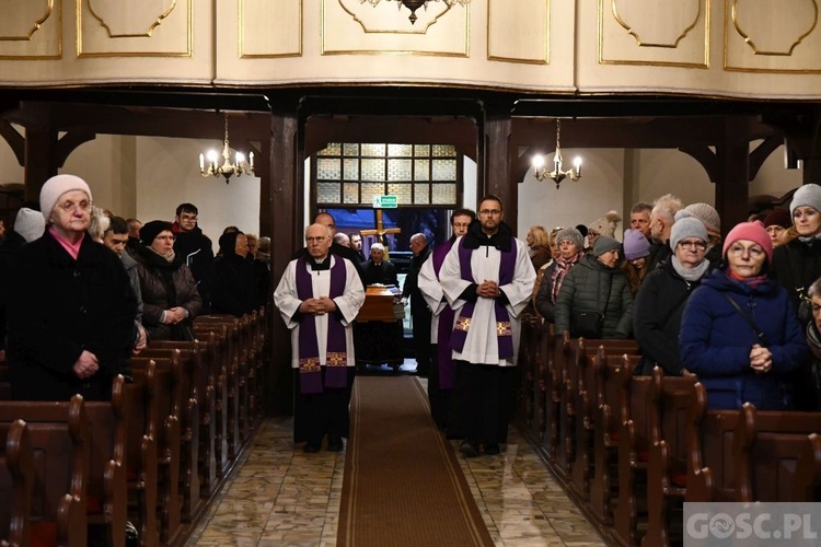 Zielonogórzanie pożegnali śp. ks. Mieczysława Dernia