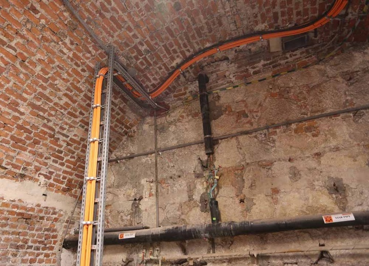 Odnowią piwnice wawelskie