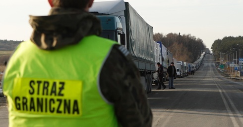 MSWiA: przejście graniczne z Białorusią w Kukurykach tylko dla przewoźników z UE i EFTA