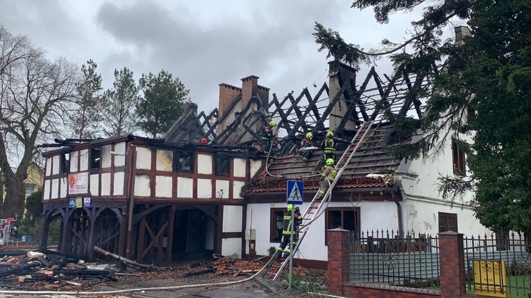 Pożar zniszczył siedzibę warszatów terapii zajęciowej Caritas AG