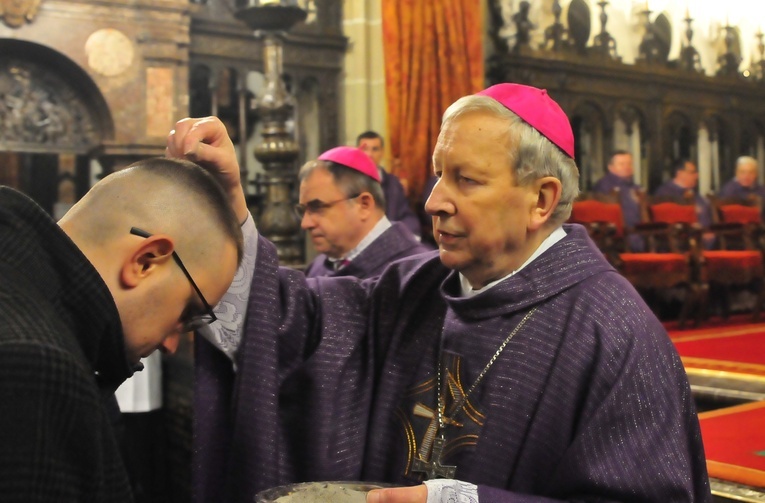 Środa Popielcowa w katedrze na Wawelu 2023