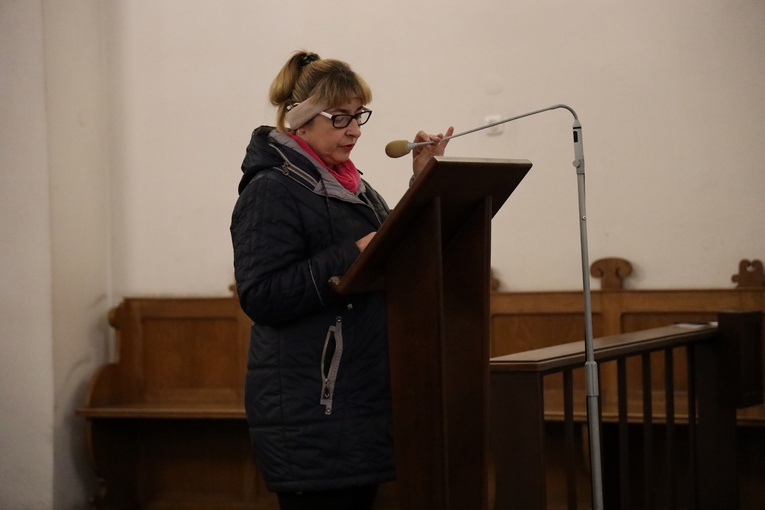 Modlitwa za zranionych w Kościele