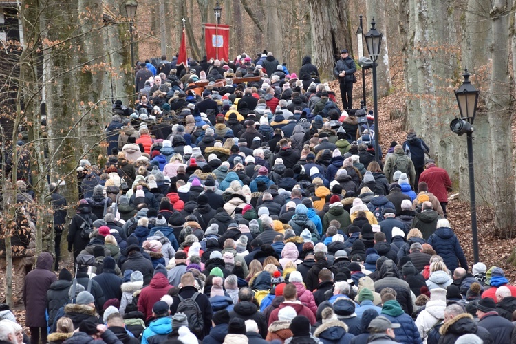 Wielkopostna Droga Krzyżowa w Wejherowie