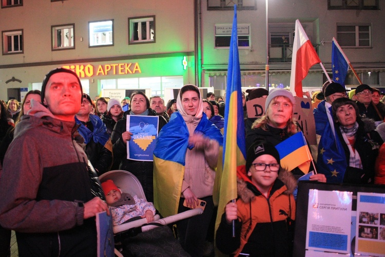 Wiec poparcia dla walczącej Ukrainy w 1. rocznicę rosyjskiej inwazji