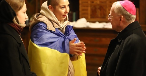 Abp Jędraszewski: Trwajmy na modlitwie o rychły i sprawiedliwy pokój dla Ukrainy i Europy