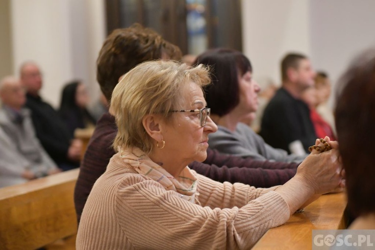 Rekolekcje dla parafialnych zespołów Caritas w Głogowie