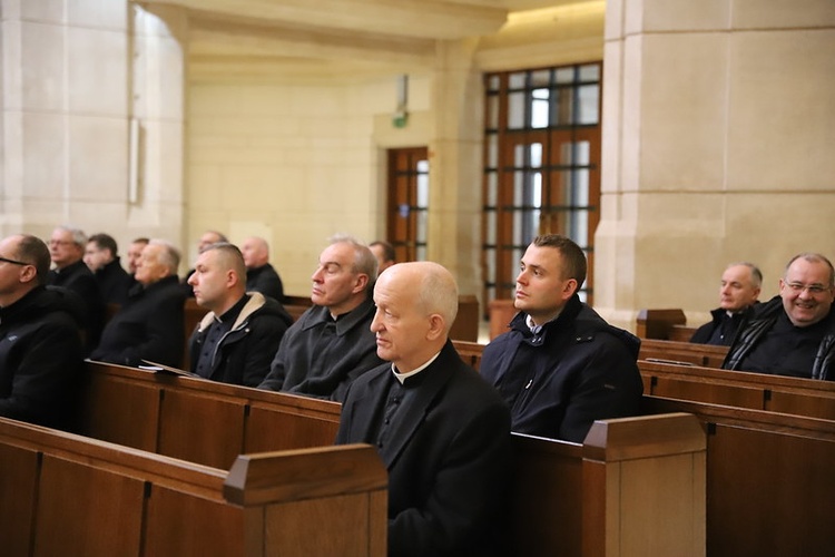 Pokutna pielgrzymka kapłanów do sanktuarium św. Jana Pawła II