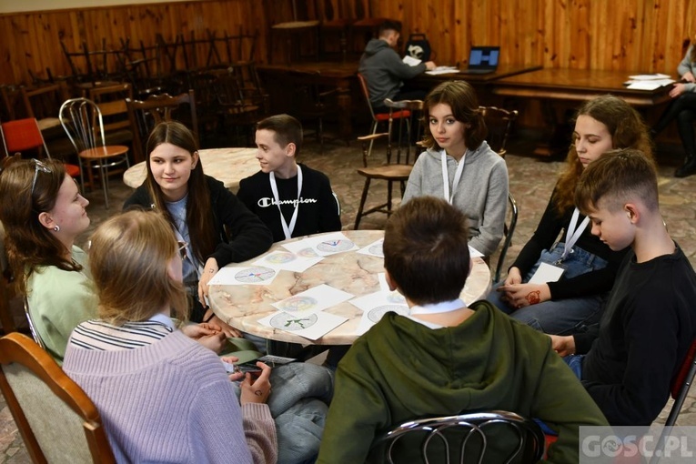 Akademia Dojrzewania dla młodzieży przygotowującej się do bierzmowania