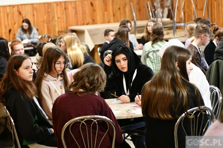 Akademia Dojrzewania dla młodzieży przygotowującej się do bierzmowania