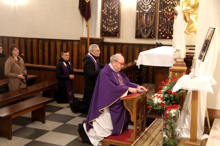 Iwkowa. Wprowadzenie relikwii św. Andrzeja Boboli