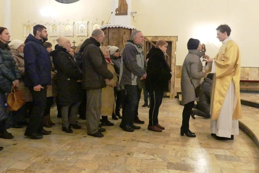 Relikwie świętych dzieci z Fatimy dotarły do bielskiej Wapienicy 