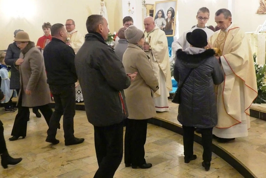 Relikwie świętych dzieci z Fatimy dotarły do bielskiej Wapienicy 