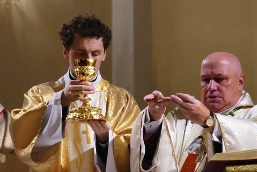 Relikwie świętych dzieci z Fatimy dotarły do bielskiej Wapienicy 