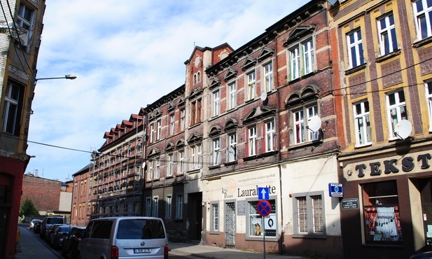 Ratusze gminy Huta Laura 